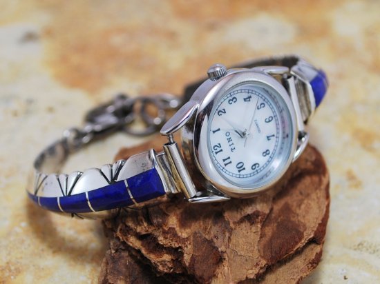 Chester Benally（チェスター・ベナリー）ラピスラズリ インレイ 腕時計 -  インディアンジュエリーやシルバーアクセサリー、革製品などを販売するお店です。