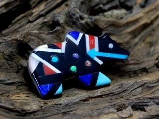 ズニ族 - インディアンジュエリーやシルバーアクセサリー ズニ族 - インディアンジュエリーやシルバーアクセサリー