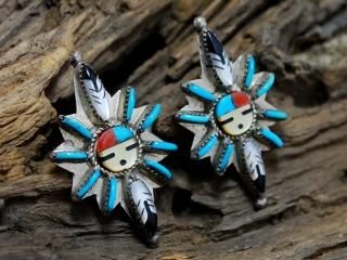 ズニ族 - インディアンジュエリーやシルバーアクセサリー ズニ族 - インディアンジュエリーやシルバーアクセサリー