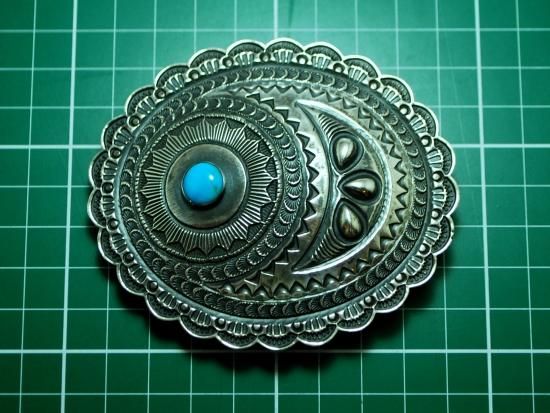 ネイティブ・アメリカン ベアクロー・ターコイズ・コーラル装飾アンティークバックル ネイティブ・アメリカン ベアクロー・ターコイズ・コーラル装飾