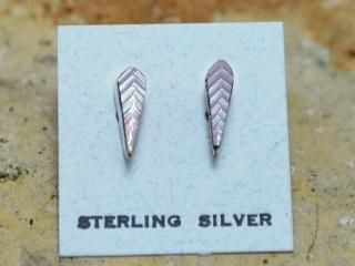 インディアンジュエリー ズニ ピンクシェル ピアス silver