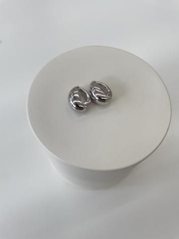 <img class='new_mark_img1' src='https://img.shop-pro.jp/img/new/icons14.gif' style='border:none;display:inline;margin:0px;padding:0px;width:auto;' />ensouk   drop clip earring  / silver   EA046ESV