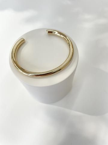 <img class='new_mark_img1' src='https://img.shop-pro.jp/img/new/icons14.gif' style='border:none;display:inline;margin:0px;padding:0px;width:auto;' />ensouk    classic bangle/  gold EA005BGD
