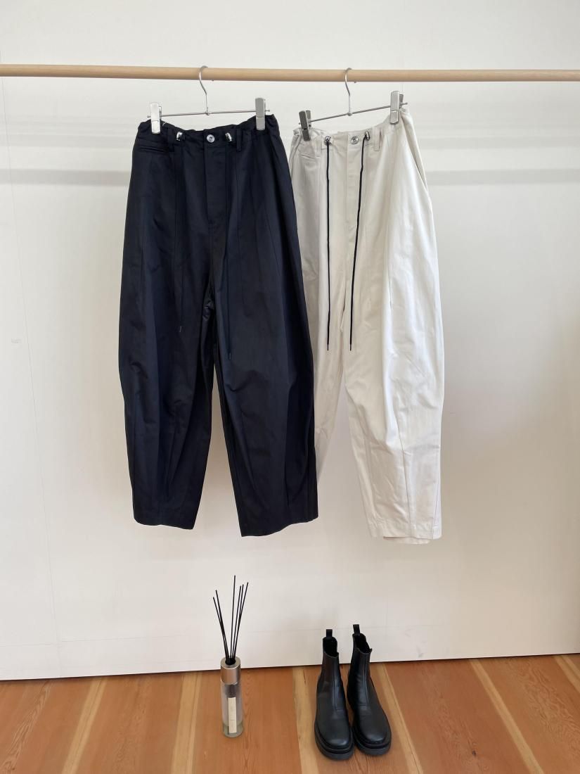 ayane ピーチスキンパレルレッグパンツ BLACK 815311