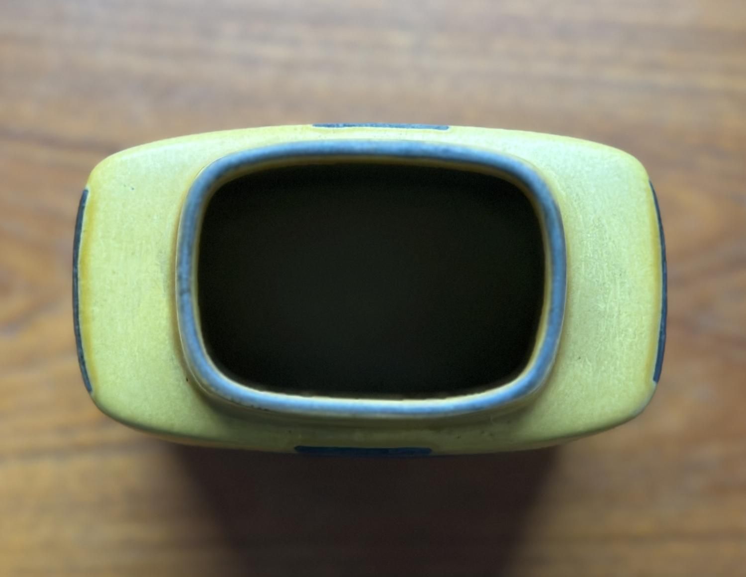 ロイヤルコペンハーゲン　アルミニア　ベース　花瓶 北欧ヴィンテージ雑貨店 ヒュッケル | Alminia テネラシリーズ