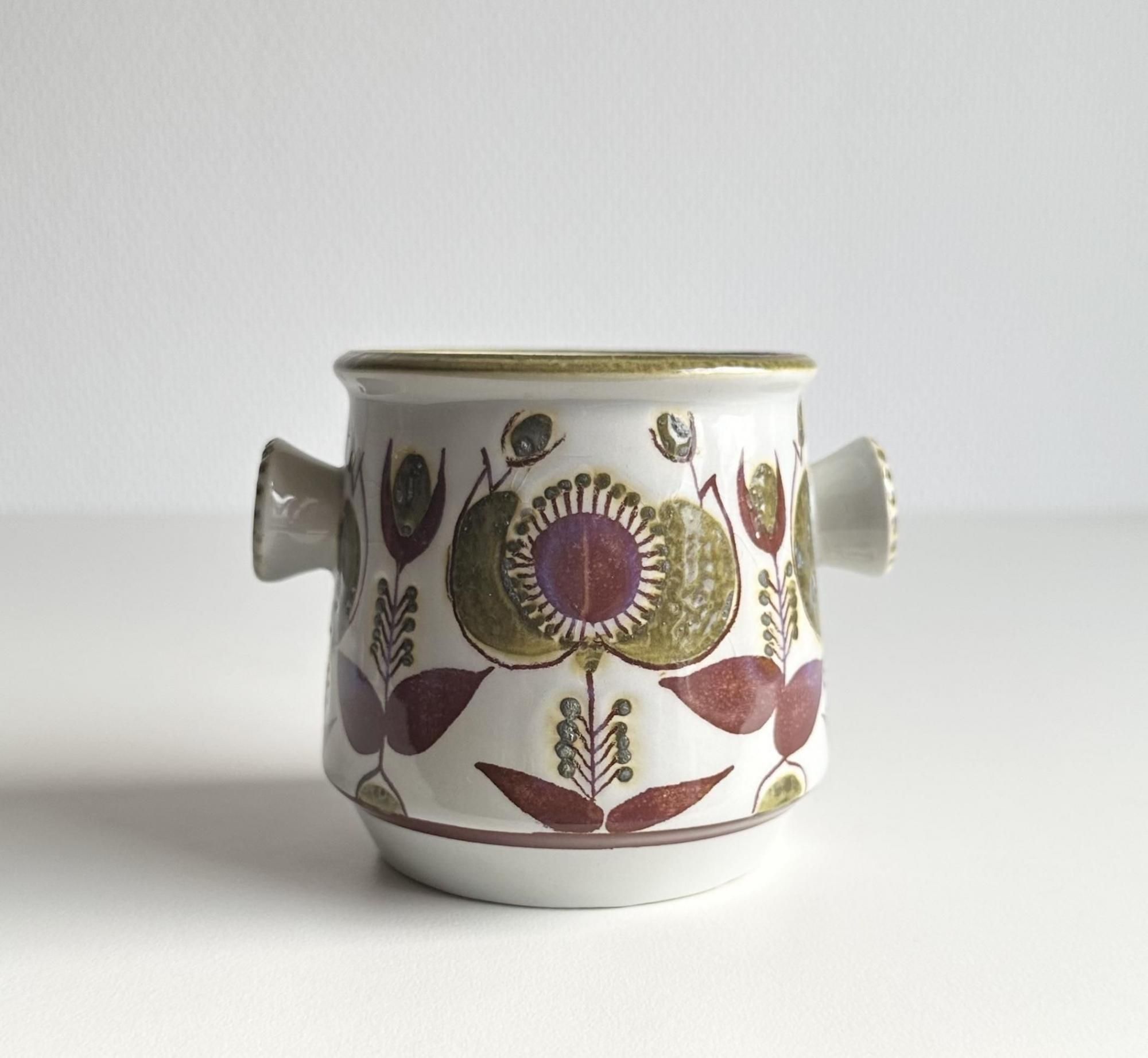 Aluminia ߥ˥ / Berte Jensen  Annette ˥ʤ