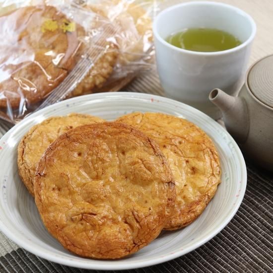 Amazon.co.jp: 金吾堂製菓 せんべい 大袋 厚焼しょうゆ 18枚入り