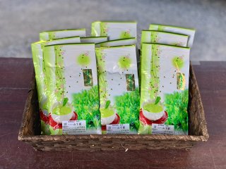 ５０%off 　無農薬 特上茶100g袋入り【浅蒸し茶】　10本セット　<img class='new_mark_img2' src='https://img.shop-pro.jp/img/new/icons21.gif' style='border:none;display:inline;margin:0px;padding:0px;width:auto;' />