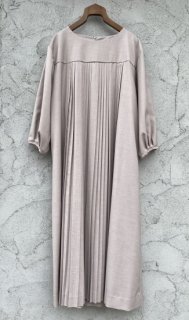 <img class='new_mark_img1' src='https://img.shop-pro.jp/img/new/icons20.gif' style='border:none;display:inline;margin:0px;padding:0px;width:auto;' />KELEN"Donis"Pleats Design Dress