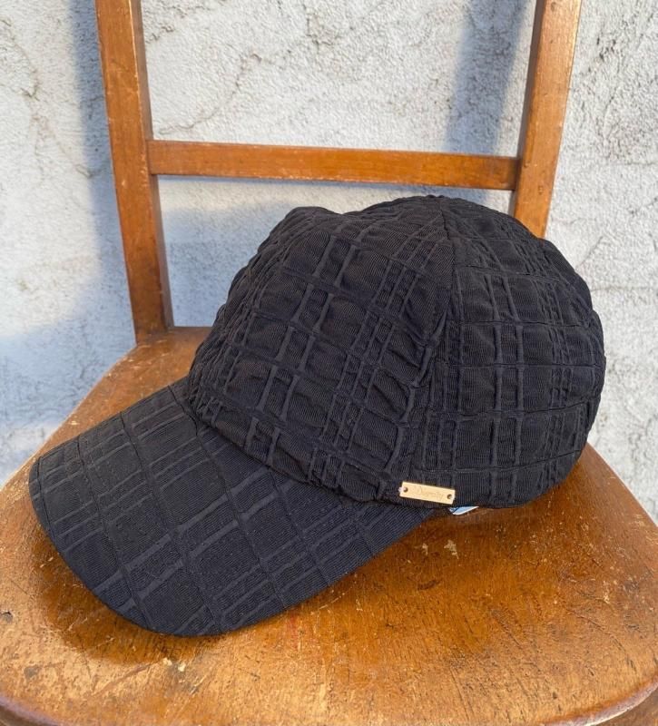 <img class='new_mark_img1' src='https://img.shop-pro.jp/img/new/icons57.gif' style='border:none;display:inline;margin:0px;padding:0px;width:auto;' />DIGNITYAmi Cap