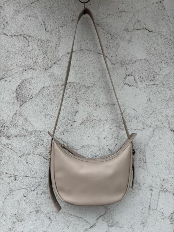 <img class='new_mark_img1' src='https://img.shop-pro.jp/img/new/icons57.gif' style='border:none;display:inline;margin:0px;padding:0px;width:auto;' />mononoguCross Shoulder Bag (S)