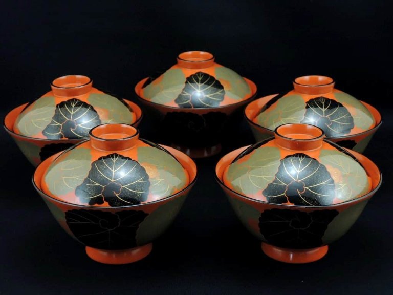 朱塗茶碗形吸い物椀　四客組 / Red-lacquered Soup Bowls with Lids  set of 4