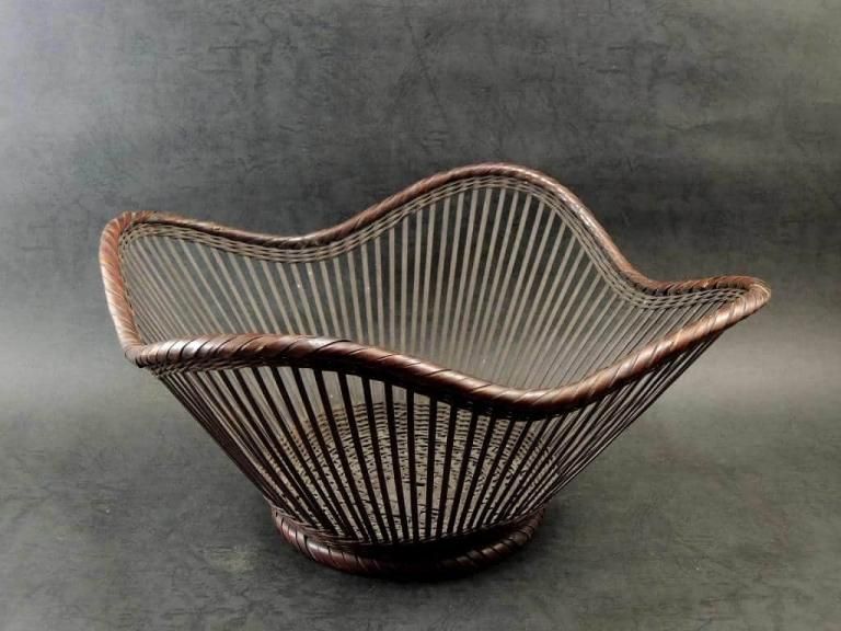 ݲ / Bamboo Ikebana Basket