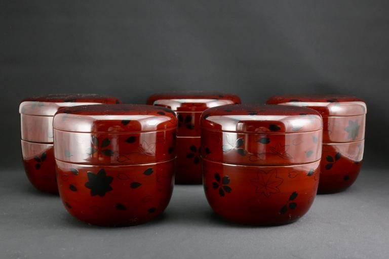 ɽսʱӡ˼Ȣ޸ / Yamanaka lacquered 'Bento' Boxes  set of 5