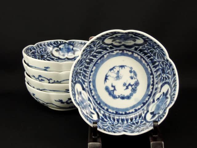 Τղðʸʤޤ / Imari Blue & White 'Namasu' Bowls with the picture of 'Botan Karakusa' set of 5