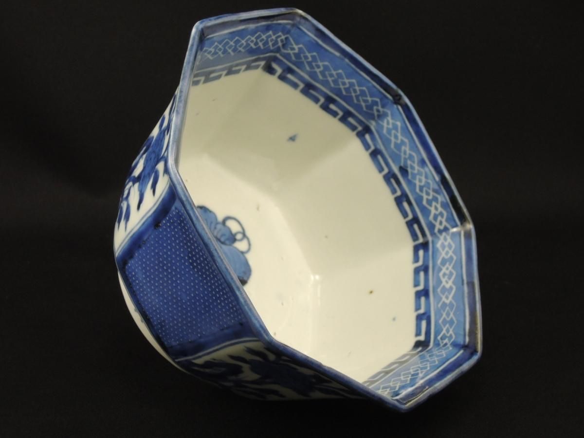 伊万里焼青磁染付牡丹図八角鉢 [B24866] 伊万里焼青磁染付牡丹図八角鉢 [B24866] - メルカリ