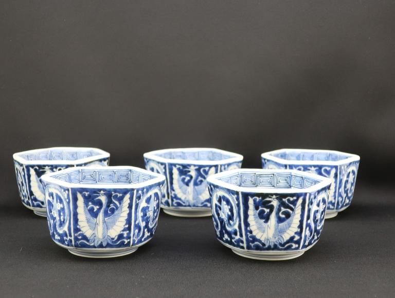 Τϻζ˱ʸա޵ / Imari Hexagonal Blue & White 'Mukoduke' Cups  set of 5