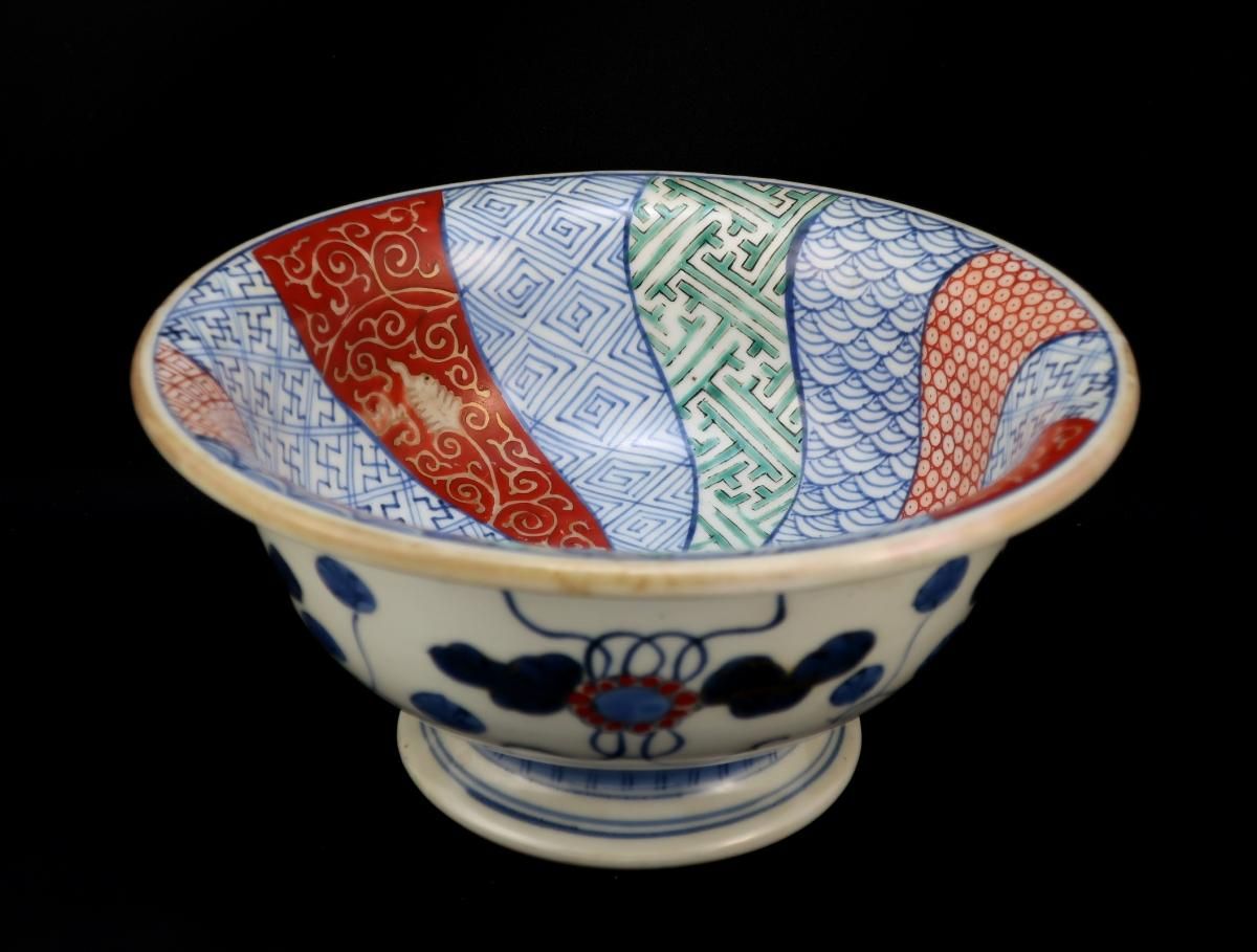 伊万里色絵捻文盃洗 / Imari Polychrome 'Haisen' Sake cup