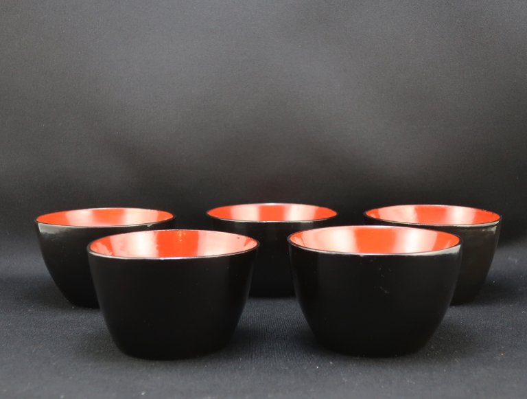黒塗内朱猪口　五客組 / Black & Red lacquered Cups  set of 5