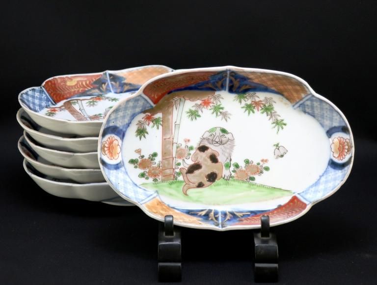 Τοѷϻ / Imari Polychrome Plates with the picture of Dogs  set of 6