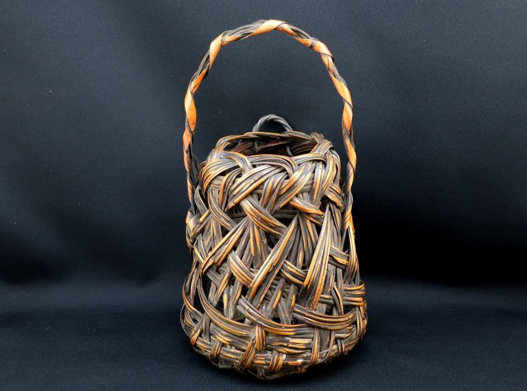 竹小花籠 / Small Bamboo Flower Basket