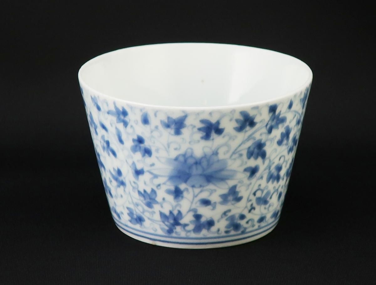 伊万里染付花唐草文蕎麦猪口 / Imari Blue & White 'Soba' Cup wiht