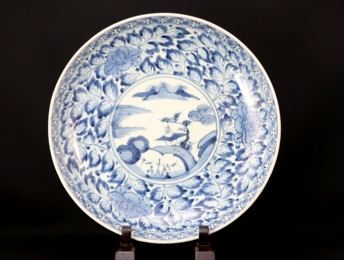 伊万里染付牡丹唐草文尺皿 / Imari Large Blue & White Plate - OKURA 