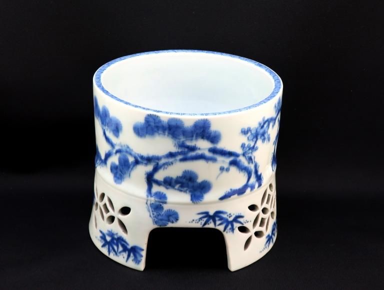 Τվεο / Imari Blue & White 'Haisen' Bowl