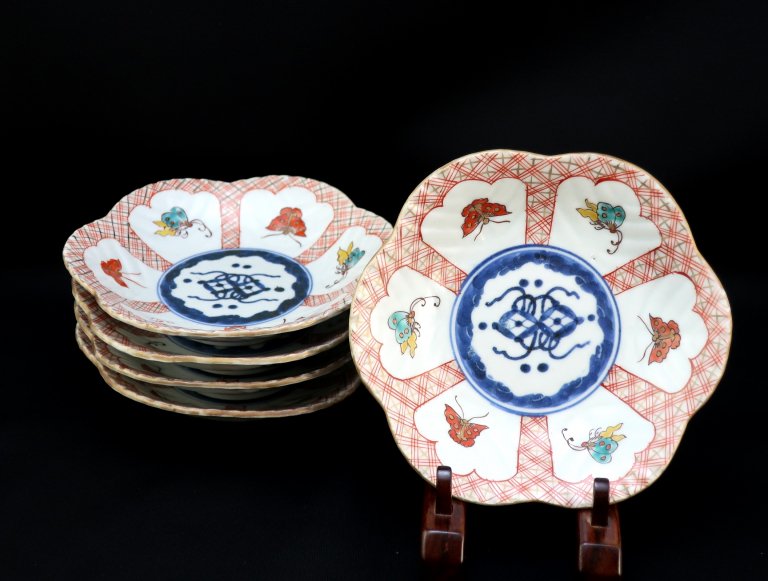 Τĳʸزֻ / Imari Flower-shaped Plates with the picture of Butterflies  set of 5