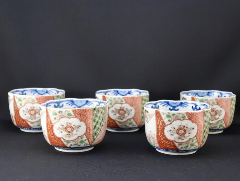 Τա޵ / Daishoji Imari Polychrome 'Mukoduke' Cups  set of 5