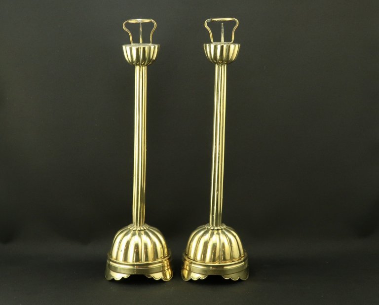 﫵ƿ桡 / Brass Chrysanthemum-shaped Candle Sticks  1 pair