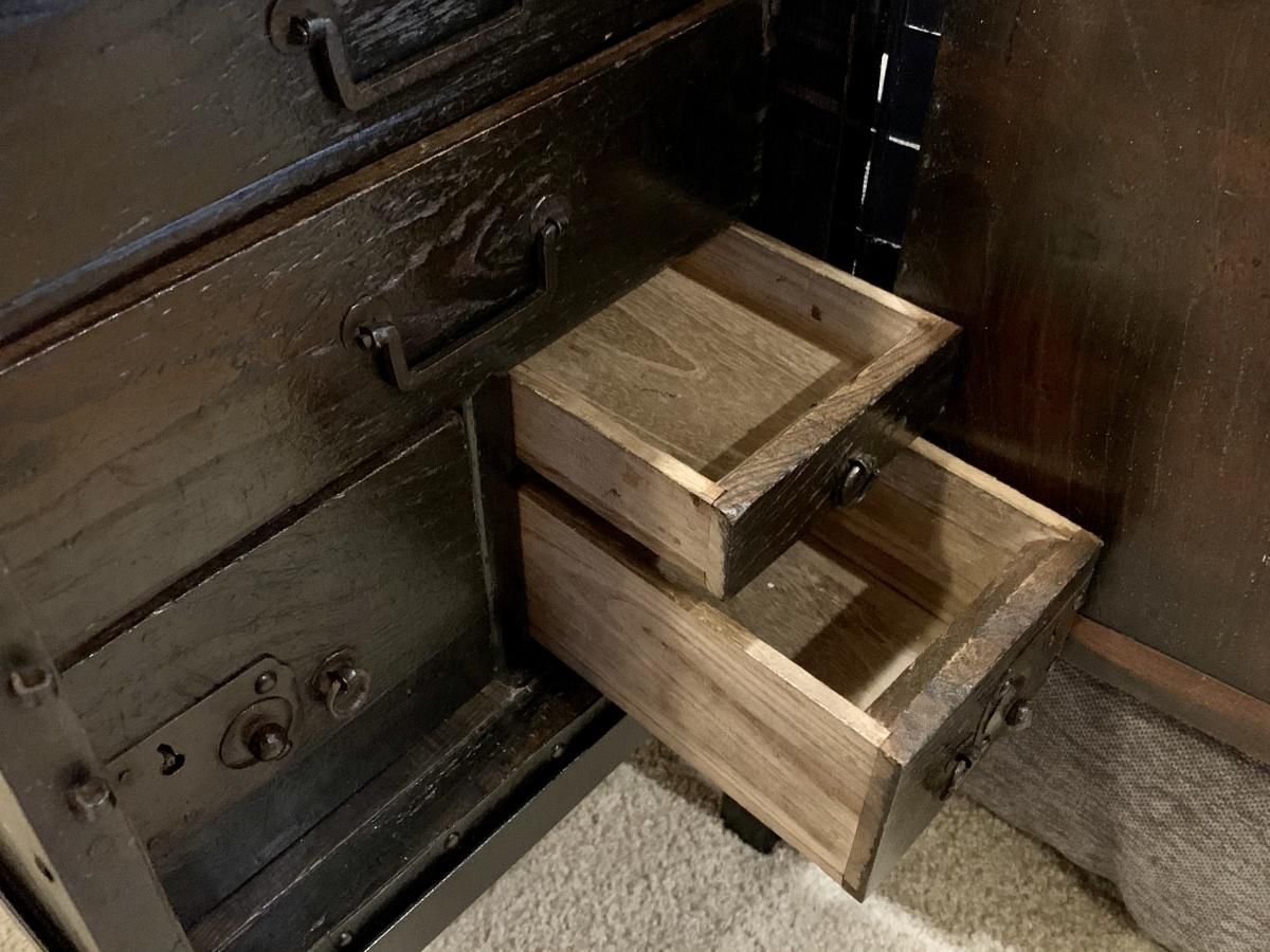 船箪笥（鉄脚付） / Sea Chest (Safe) with Iron legs - OKURA