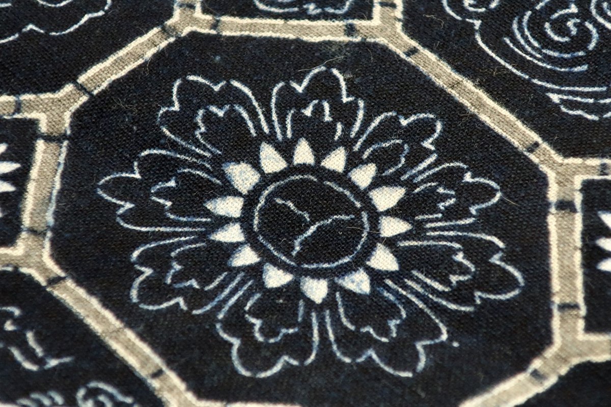 藍型染古布（布団地）/ Indigo-dyed 'Futon' Fabric - OKURA ORIENTAL 