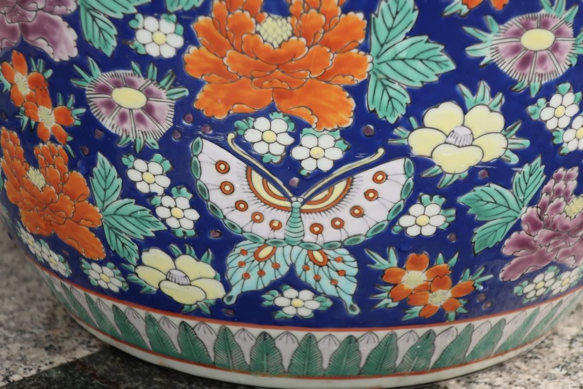 伊万里色絵十錦手火鉢 / Imari Polychrome Hibachi - OKURA 伊万里色絵十錦手火鉢 / Imari Polychrome Hibachi - OKURA