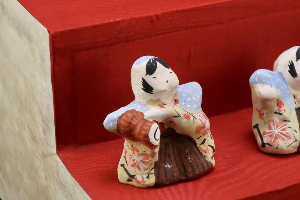土人形 豆雛三段飾り / Clay Dolls of Hina set - OKURA