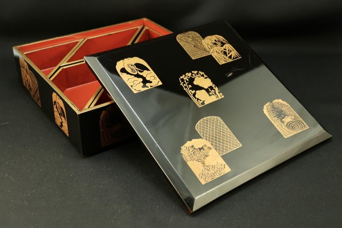 茶臼　金蒔絵箱付 ファイル:Writing Box Yatsuhashi bridge design.jpg - Wikipedia