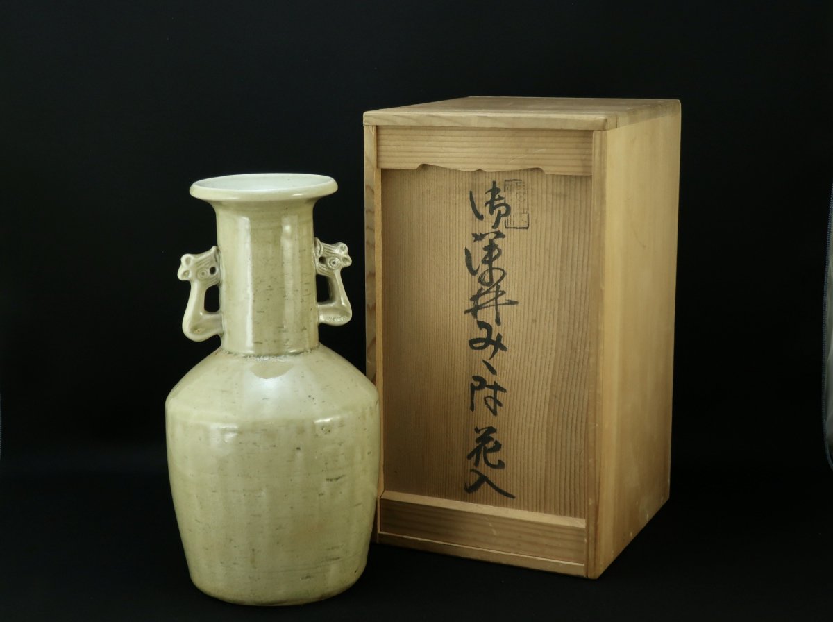 御深井耳付花入 / 'Ofuke' Flower Vase - OKURA ORIENTAL ART / 大蔵オリエンタルアート