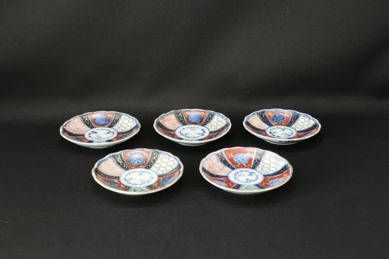 伊万里色絵丸文豆皿　五枚組 / Imari Small Polychrome Plates  set of 5