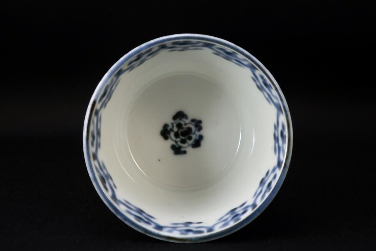 窓絵瓔珞文　古伊万里蕎麦猪口　無傷完品 蕎麦猪口 古伊万里 色絵 花文 | (有)新原美術