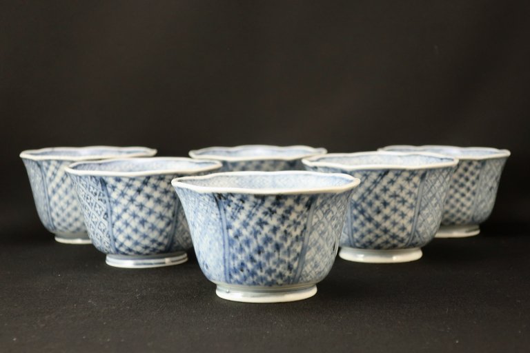 伊万里染付幾何学文向付　六客組 / Imari Blue & White 'Mukoduke' Cups  set of 6