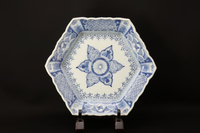 Τϻѻ / Imari Hexagonal Blue & White Plate