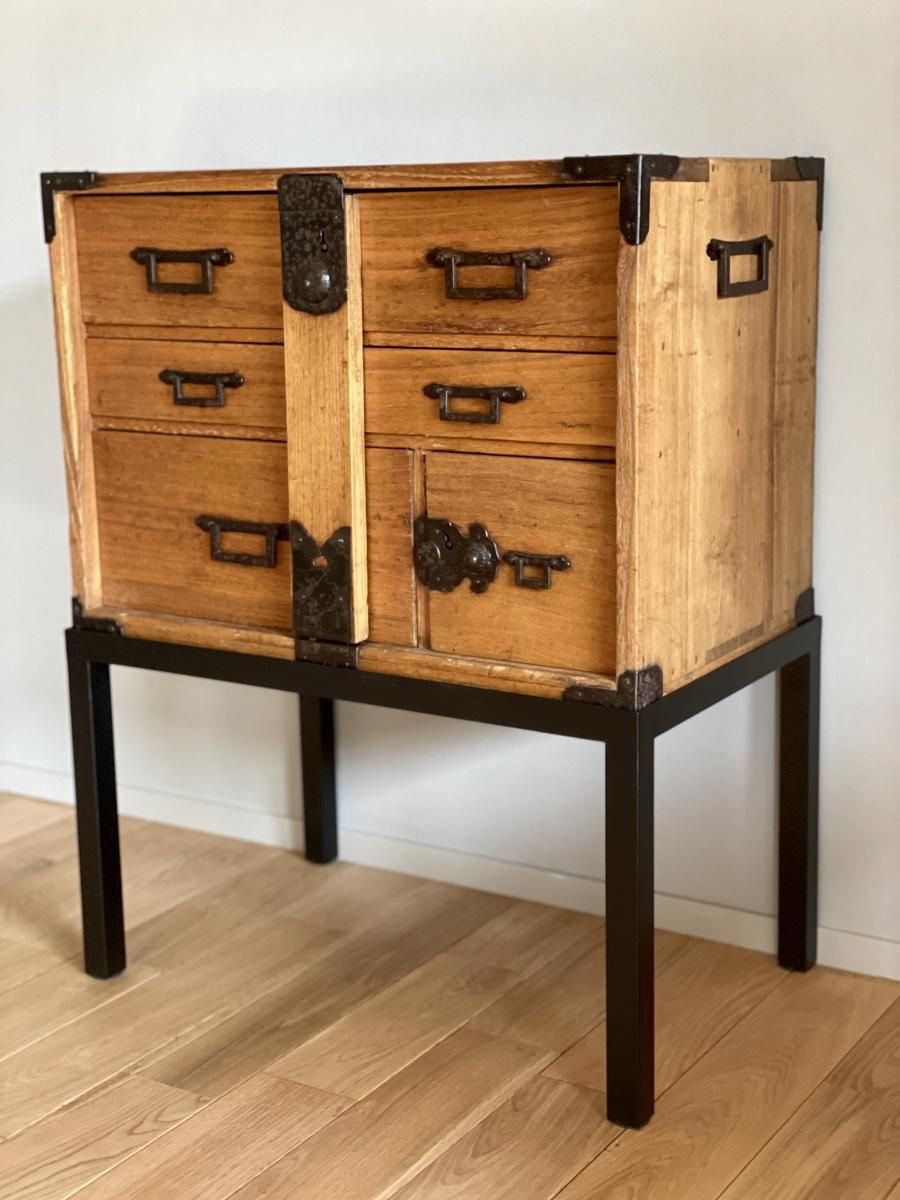 総桐棒小箪笥コンソール / Small Paulownia Tansu with Bar lock