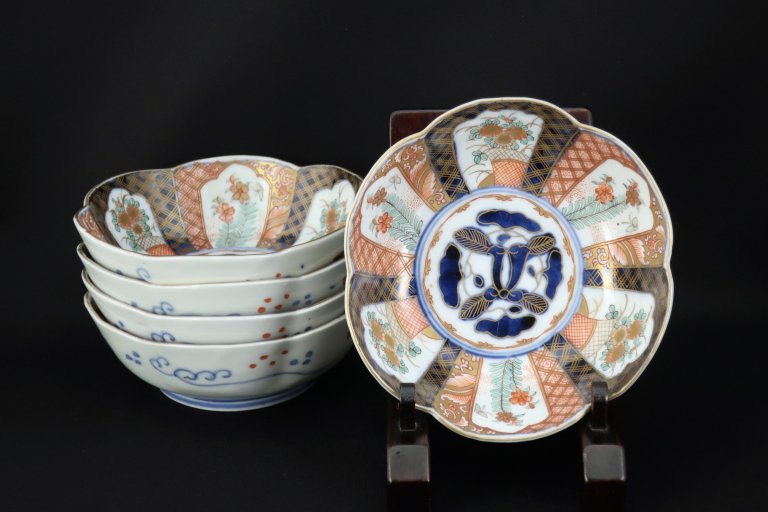 伊万里色絵梅花形なます皿　五枚組 / Imari Polychrome 'Namasu' Bowls  set of 5