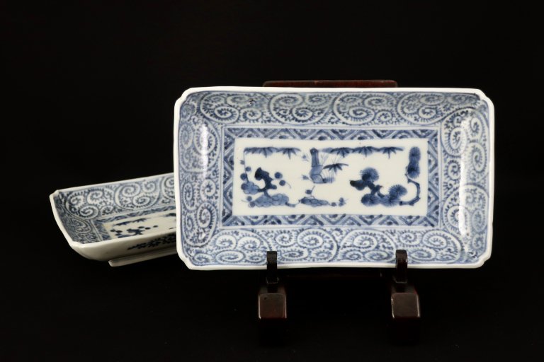 伊万里染付蛸唐草文長皿　二枚組 / Imari Blue & White Rectangular Plates with the pattern of 'Takokarakusa'. set of 2