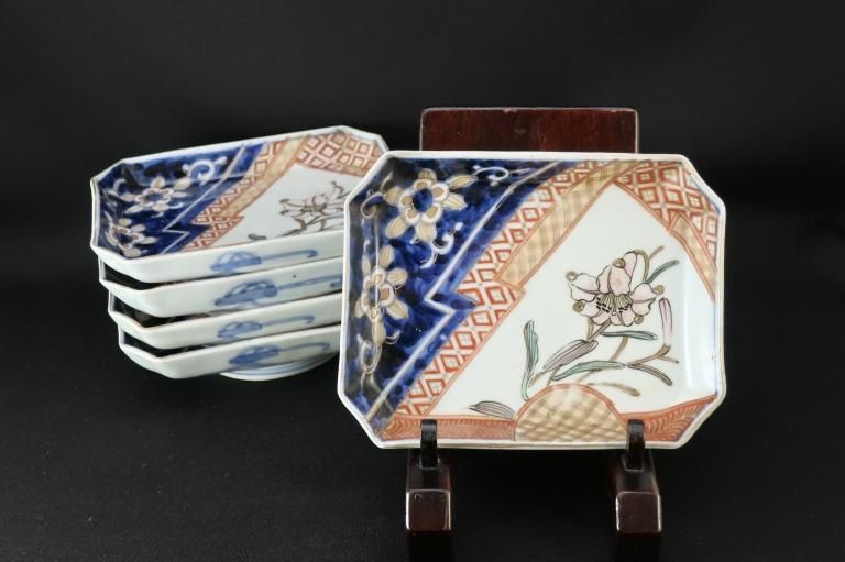 Τɴʸѻ / Imari Rectangular Polychrome Plates with the picture of Lily  set of 5