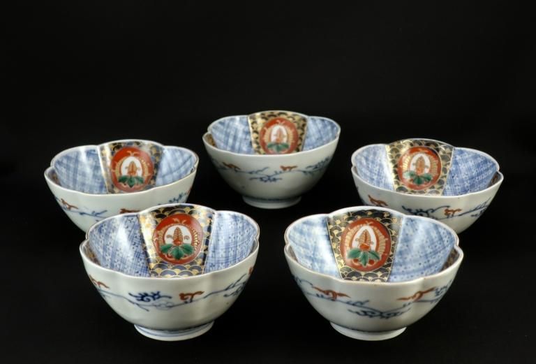 Τַ߲ա޵ / Imari Poychrome Plum-flower-shaped 'Mukoduke' Cups  set of 5