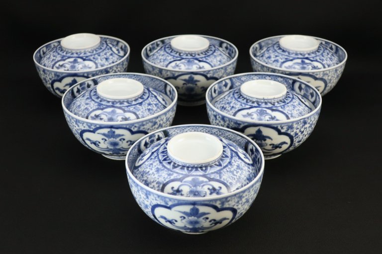 伊万里染付萩唐草窓絵文蓋茶碗　六客組 / Imari Blue & White Bowls with Lids. set of 6