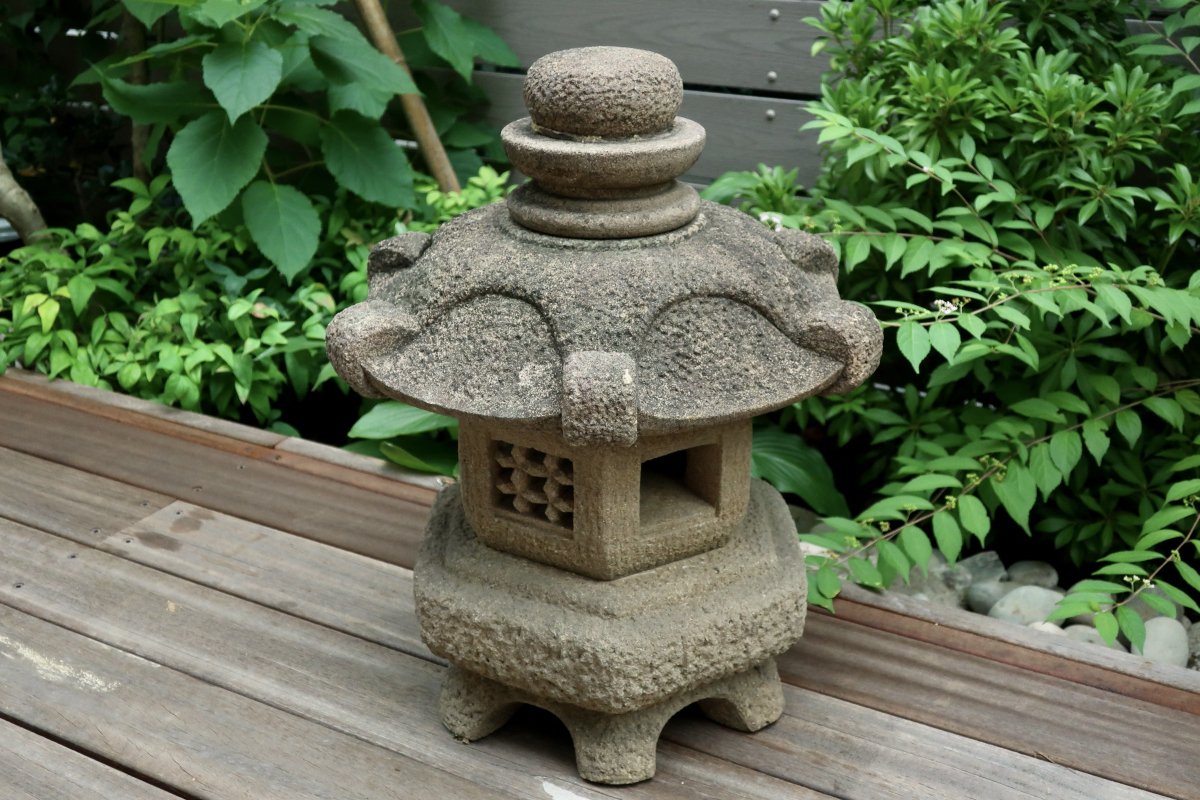 石灯籠 / Stone Lantern - OKURA ORIENTAL ART / 大蔵オリエンタルアート