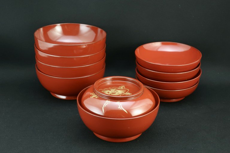 朱塗沈金花蝶蒔絵菓子椀　五客組 / Red-lacuqered Bowls with Lids  set of 5