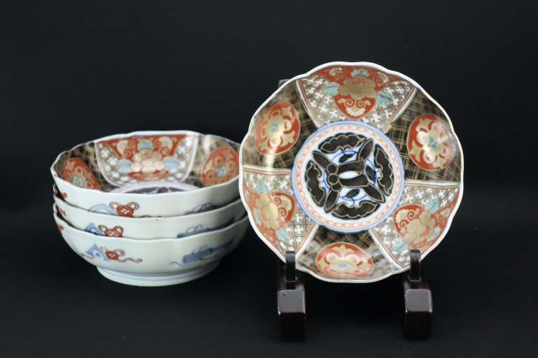 伊万里色絵牡丹七宝文なます皿　四枚組 / Imari Polychrome 'Namasu' Bowls  set of 4